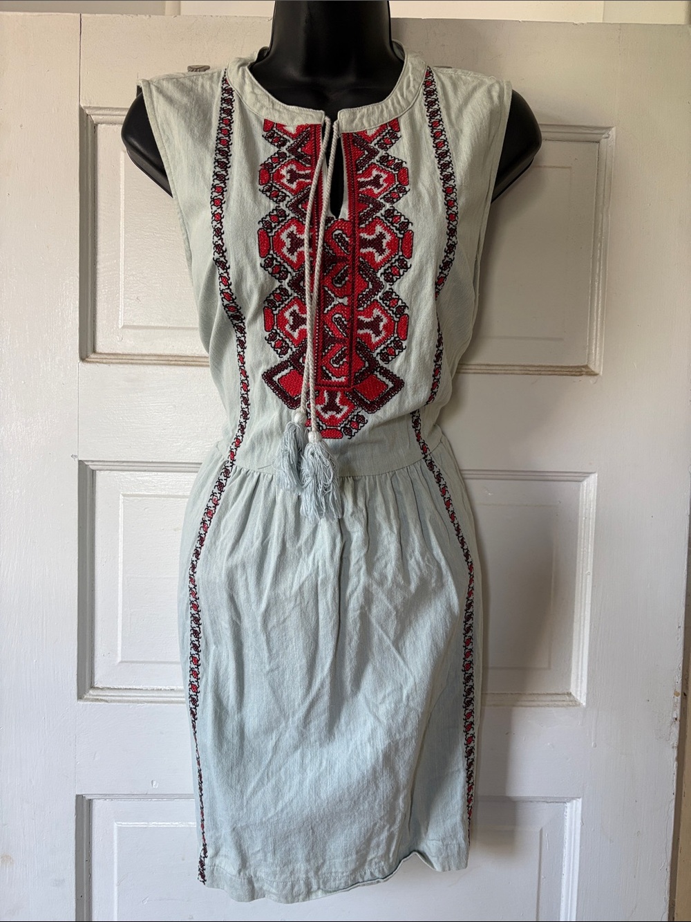 Esley Embroidered Sleeveless Sheath Dress in Light Blue with Red Accents